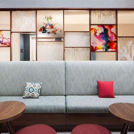 Hampton Inn Атенс Экстерьер фото