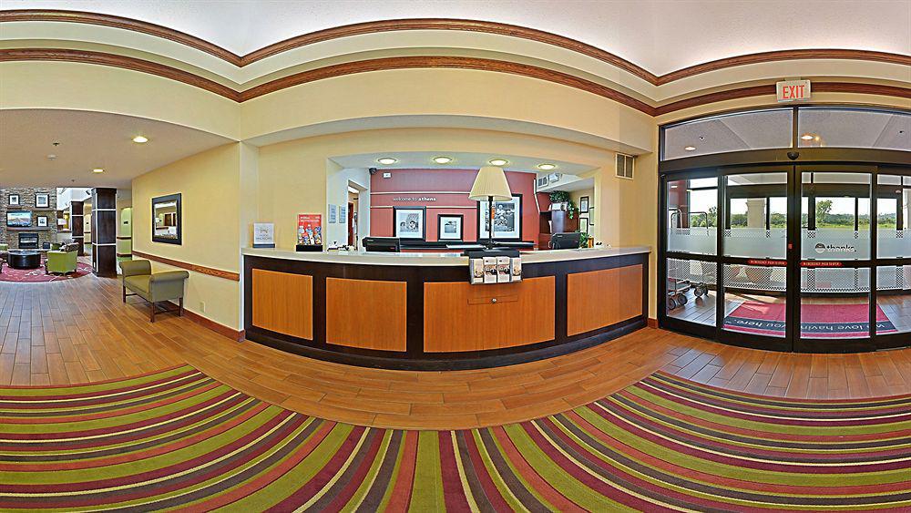 Hampton Inn Атенс Экстерьер фото
